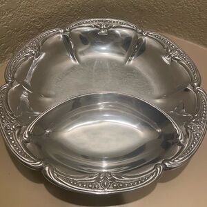 Wilton Armetale chip and dip plate